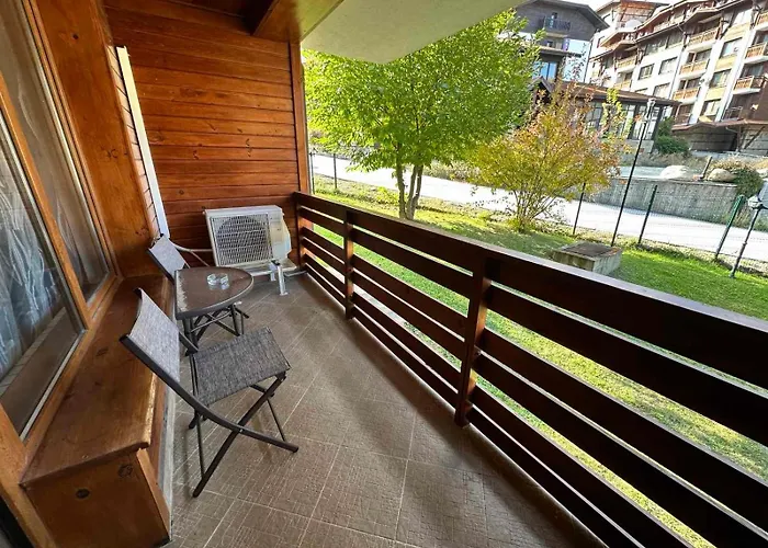 St Ivan Rilski & Pool Getaway 公寓